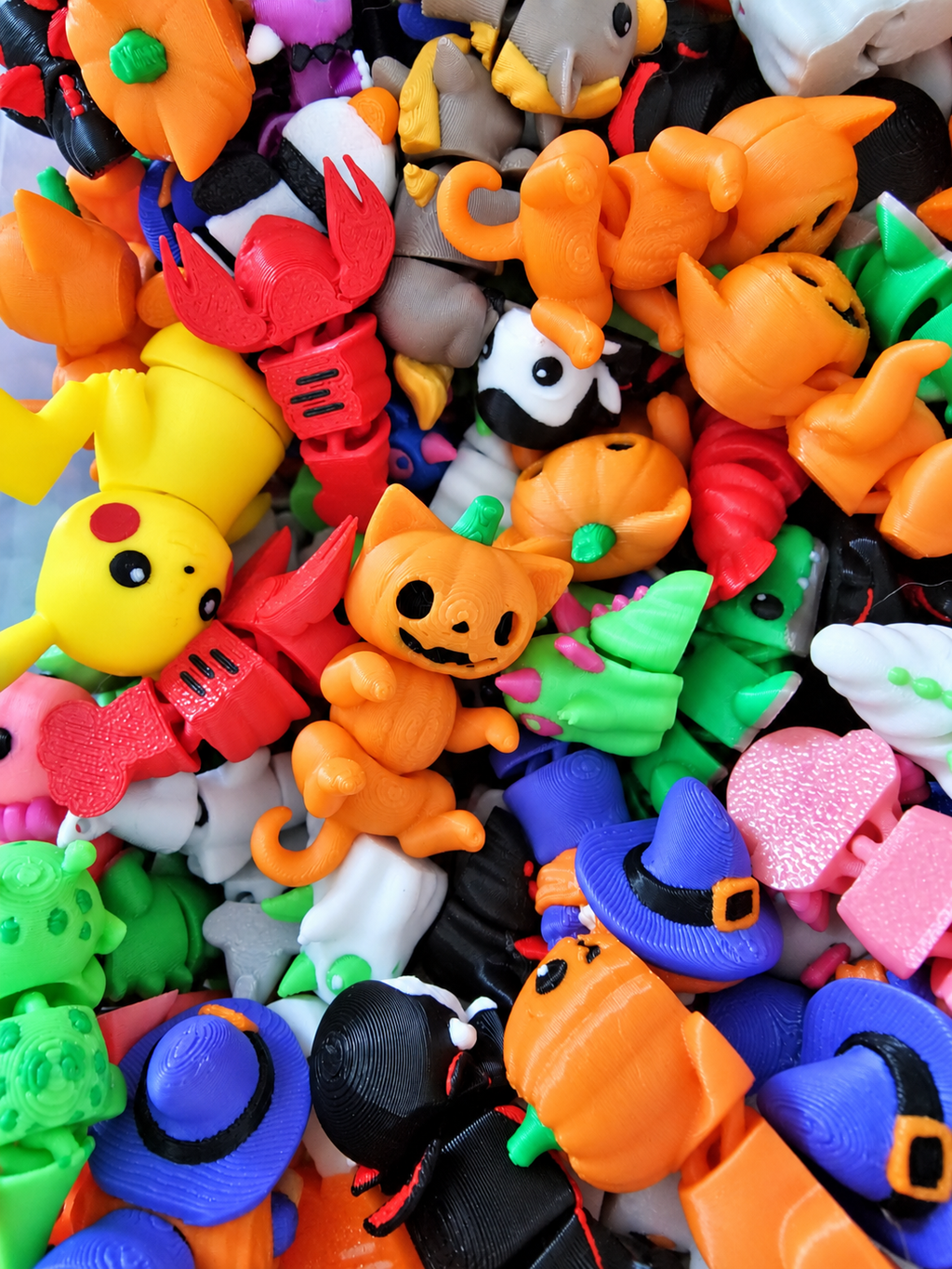 Wholesale Mini Articulated Creatures – Random Assortment